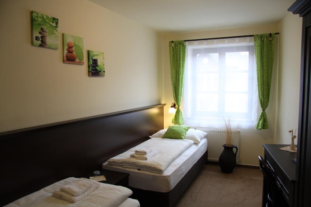 Hotel Koruna Прахатіце Екстер'єр фото
